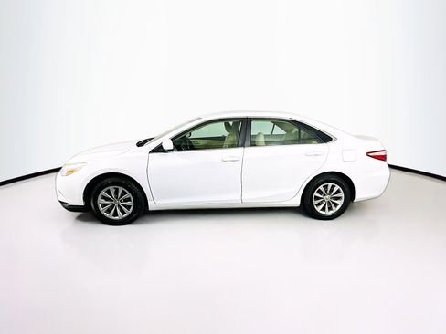 Used 2015 Toyota Camry XLE image 4