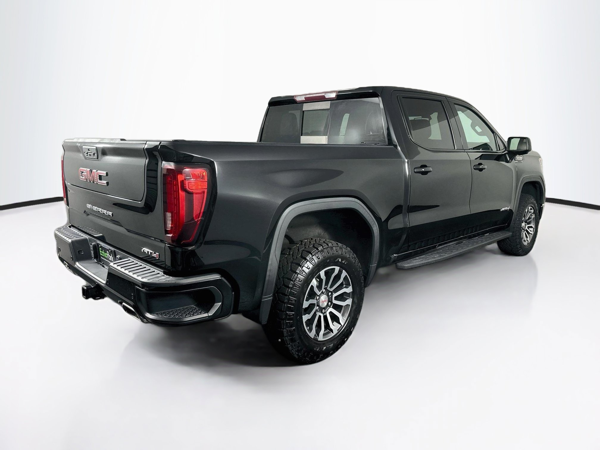 Used 2021 GMC Sierra 1500 AT4 w/ AT4 Premium Package AWD/4WD image 9