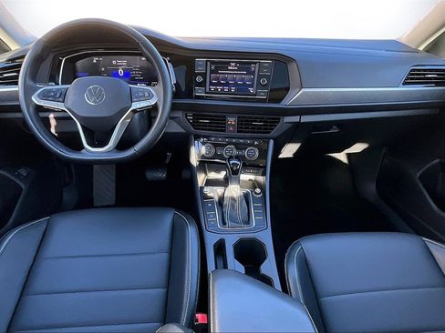 Used 2024 Volkswagen Jetta SE image 14