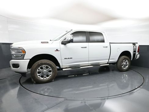Used 2023 RAM 2500 Laramie AWD/4WD image 7