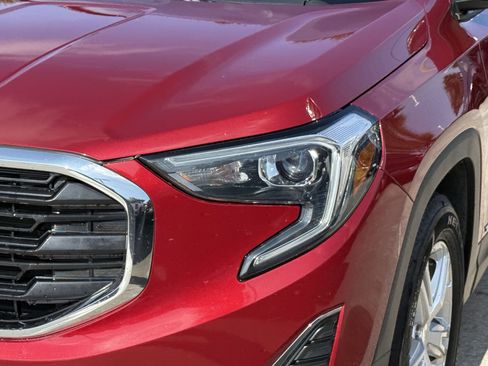 Used 2020 GMC Terrain SLE w/ Driver Convenience Package image 11