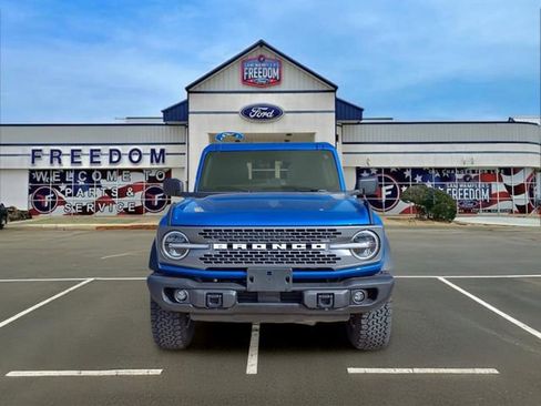 Certified 2025 Ford Bronco Badlands image 2