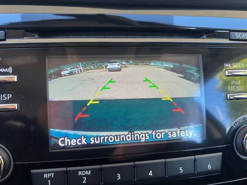 Used 2017 Nissan Rogue Sport SV AWD/4WD image 55