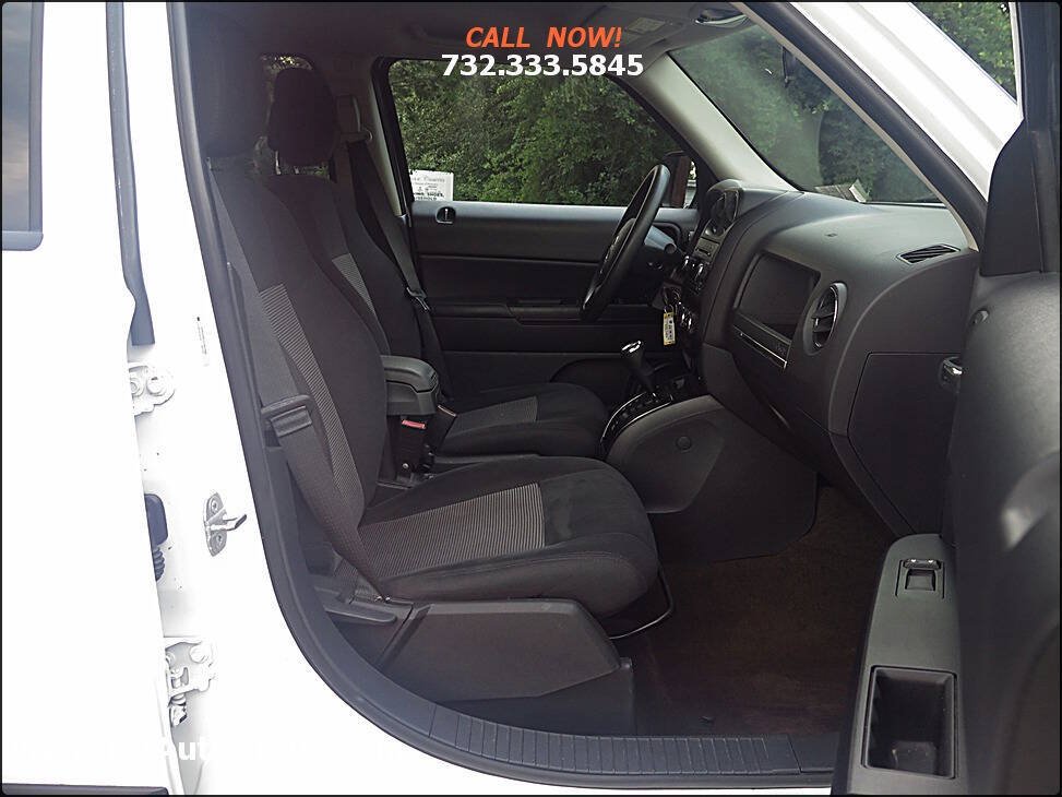 Used 2014 Jeep Patriot Sport w/ Power Value Group AWD/4WD image 14