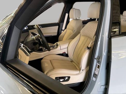 Used 2026 BMW X5 xDrive40i w/ Executive Package AWD/4WD image 7