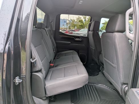 Used 2023 Chevrolet Silverado 1500 LT AWD/4WD image 27