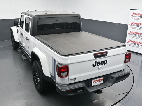 Used 2023 Jeep Gladiator Sport AWD/4WD image 28