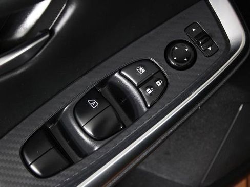 Certified 2024 Nissan Sentra SR image 23