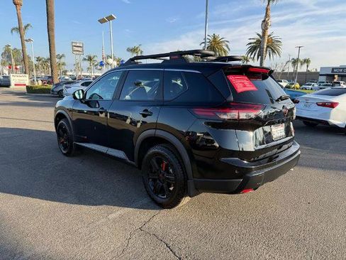 Certified 2025 Nissan Rogue SV w/ Rock Creek Premium Package AWD/4WD image 4