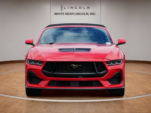 Used 2025 Ford Mustang GT Premium RWD image 2