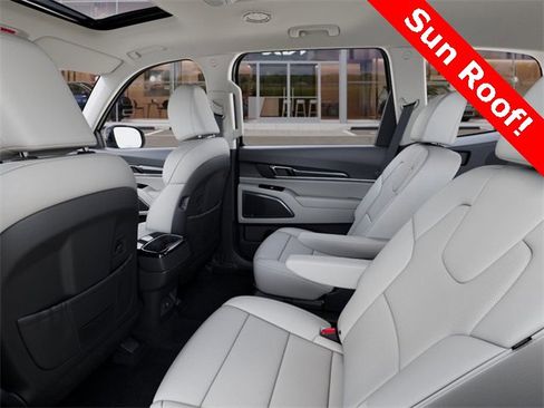 New 2025 Kia Telluride S image 18
