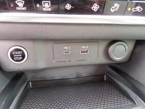 Used 2022 Nissan Rogue SV FWD image 27