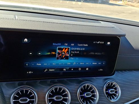 Used 2022 Mercedes-Benz AMG GT 43 image 21