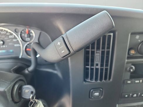 Used 2021 Chevrolet Express 2500 w/ Driver Convenience Package RWD image 15
