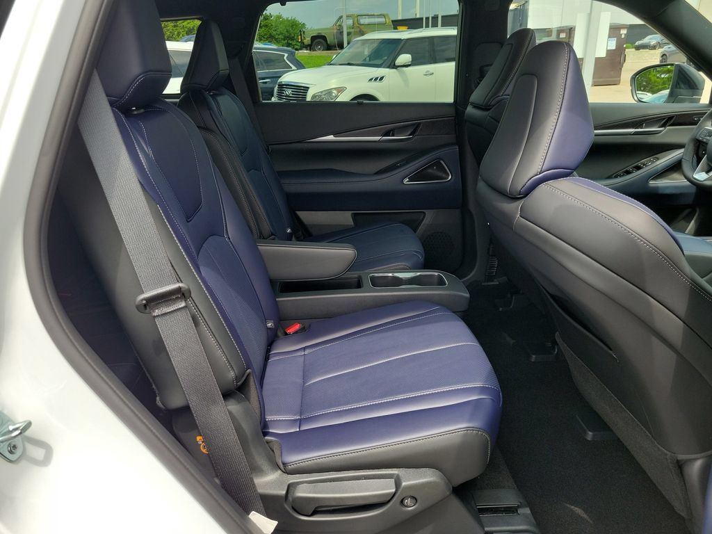 Certified 2026 INFINITI QX60 Sport w/ Dark Cargo Package AWD/4WD image 29