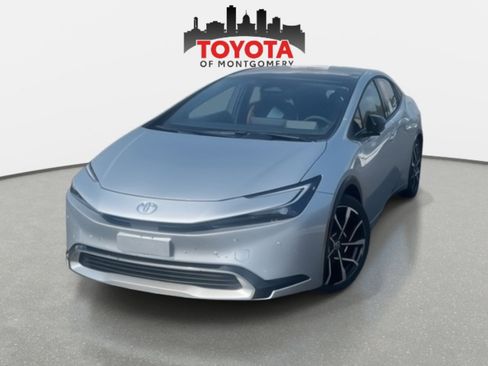New 2026 Toyota Prius Plug-In Hybrid FWD image 2