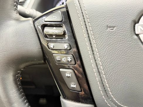 Used 2023 Nissan Armada SL RWD image 25