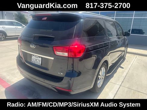 Used 2016 Kia Sedona LX w/ Option Group 020 FWD image 3