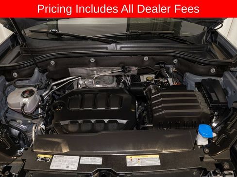 Used 2025 Volkswagen Atlas Cross Sport SEL R-Line AWD/4WD image 24