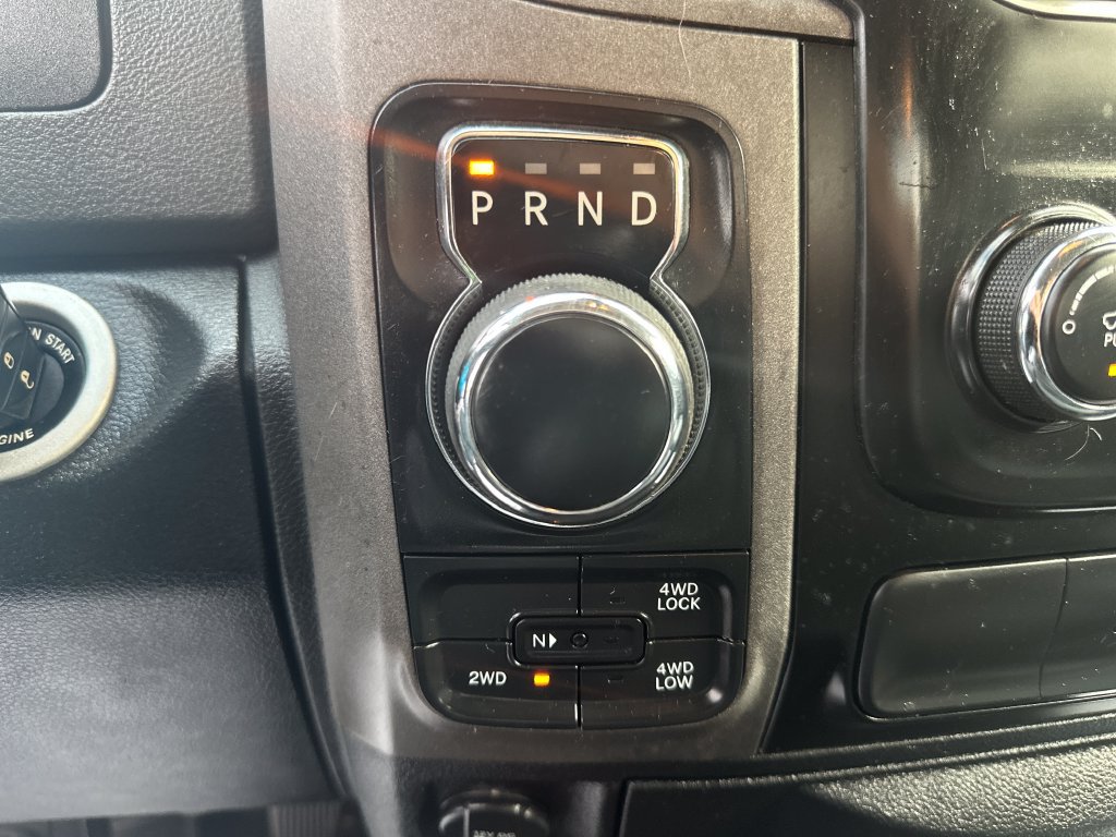 Used 2017 RAM 1500 Express AWD/4WD image 30