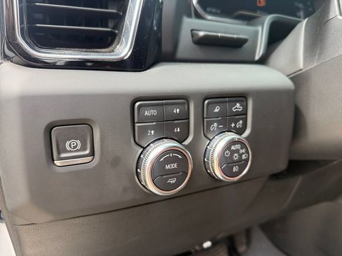 Used 2024 GMC Sierra 1500 Denali Ultimate AWD/4WD image 17