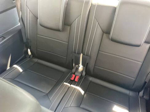 Used 2023 Volkswagen Atlas SE w/ Panoramic Sunroof Package AWD/4WD image 12