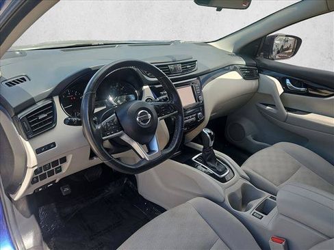 Used 2018 Nissan Rogue Sport SV w/ SV Technology Package FWD image 10