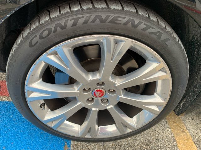 Used 2019 Jaguar XJ Supercharged RWD image 11