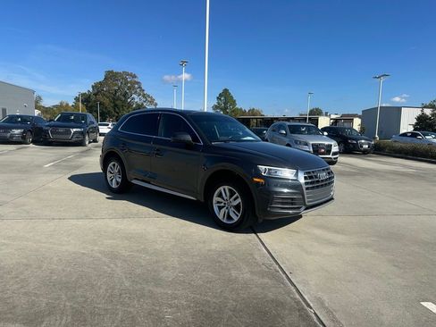 Used 2020 Audi Q5 2.0T Premium w/ Convenience Package image 5