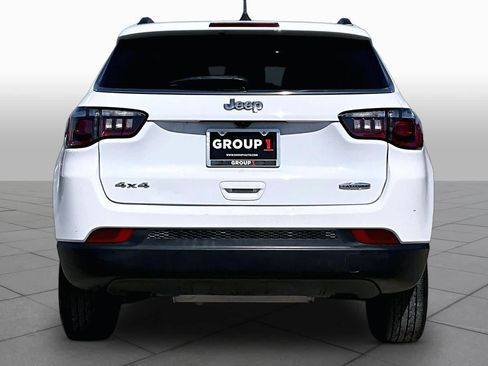 Used 2023 Jeep Compass Latitude AWD/4WD image 5
