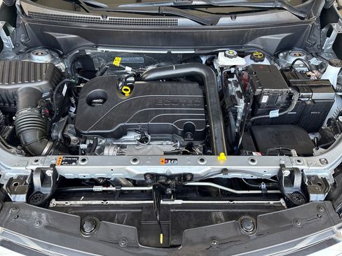 Used 2024 Chevrolet Equinox LT image 33