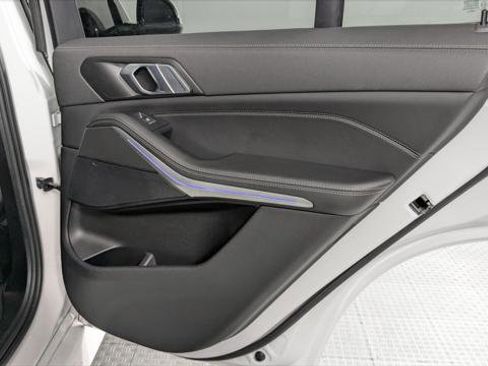 Used 2022 BMW X5 sDrive40i w/ M Sport Package image 21