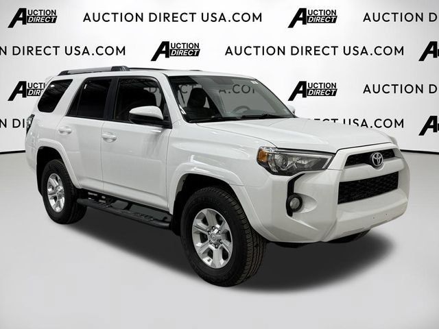Used 2019 Toyota 4Runner SR5 AWD/4WD image 2
