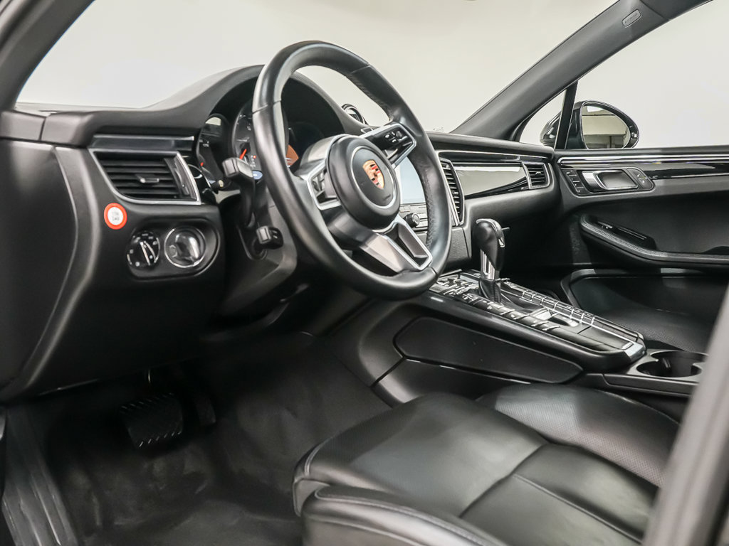 Used 2017 Porsche Macan S AWD/4WD image 4