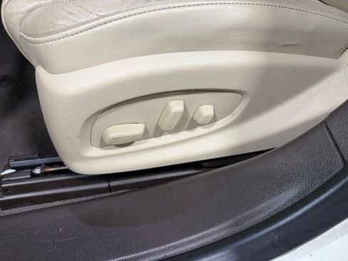 Used 2014 Buick LaCrosse Leather image 22