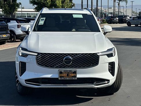 New 2026 Volvo XC90 B6 Plus image 2
