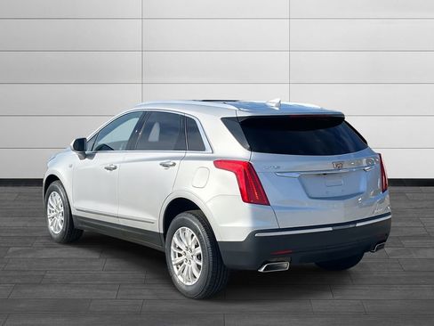 Used 2018 Cadillac XT5 FWD image 3