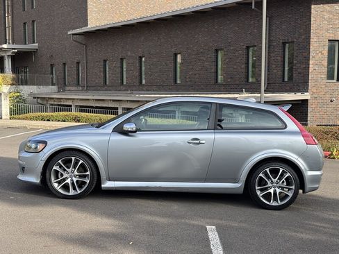 Used 2009 Volvo C30 T5 R-Design FWD image 2