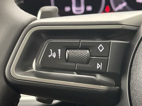 New 2025 Porsche Cayenne Coupe image 16