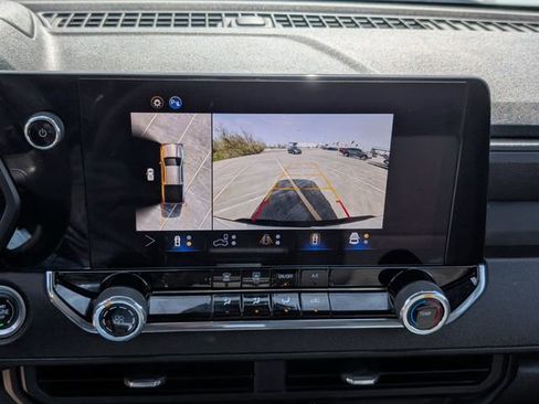 Certified 2024 Chevrolet Colorado Trail Boss w/ Technology Package image 18