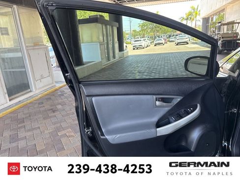 Used 2013 Toyota Prius Four w/ Deluxe Solar Roof Pkg FWD image 19