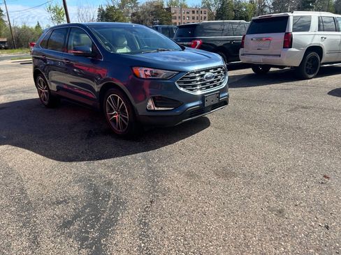 Used 2019 Ford Edge Titanium w/ Cold Weather Package AWD/4WD image 25