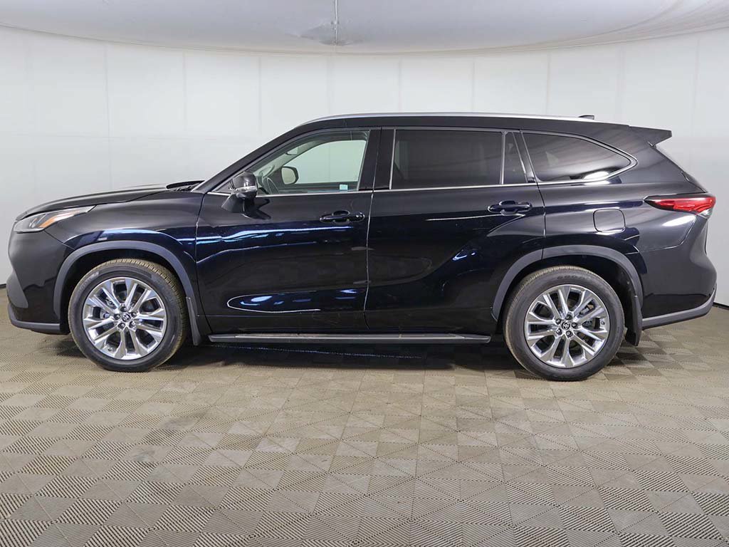 Used 2023 Toyota Highlander Limited AWD/4WD image 14
