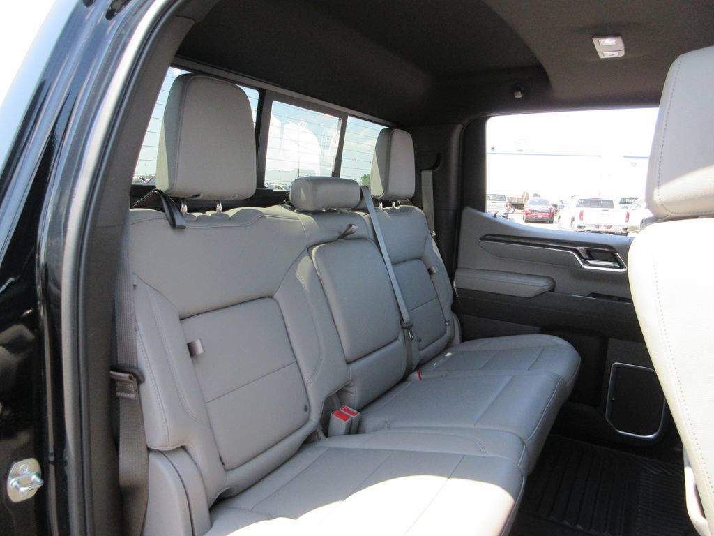 Certified 2023 Chevrolet Silverado 1500 LTZ w/ LTZ Premium Package AWD/4WD image 27
