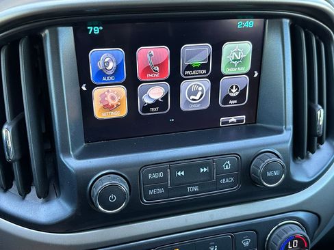Used 2017 Chevrolet Colorado Z71 AWD/4WD image 13
