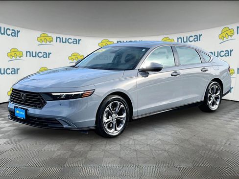 Used 2024 Honda Accord EX-L image 3