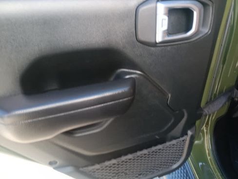 Used 2021 Jeep Wrangler Unlimited Sport AWD/4WD image 17