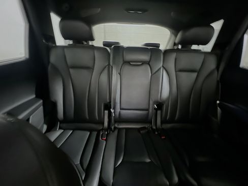 Used 2018 Audi Q7 3.0T Premium Plus w/ Premium Plus Package AWD/4WD image 33