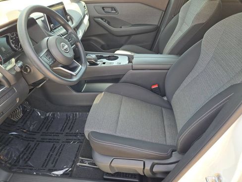 Used 2022 Nissan Rogue S FWD image 16