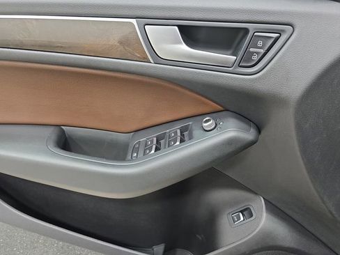 Used 2013 Audi Q5 2.0T Premium w/ Convenience Pkg image 27